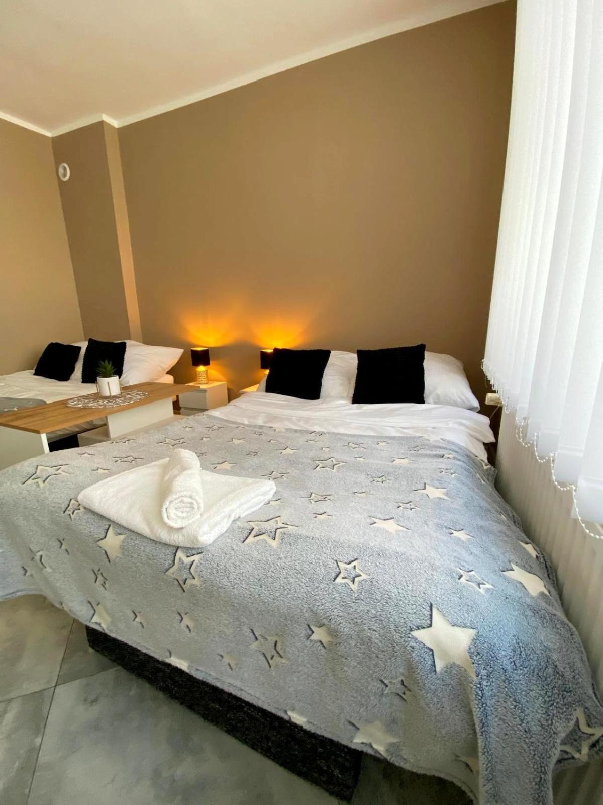 Ferienwohnung In Parknaehe Bad Muskau Bagian luar foto